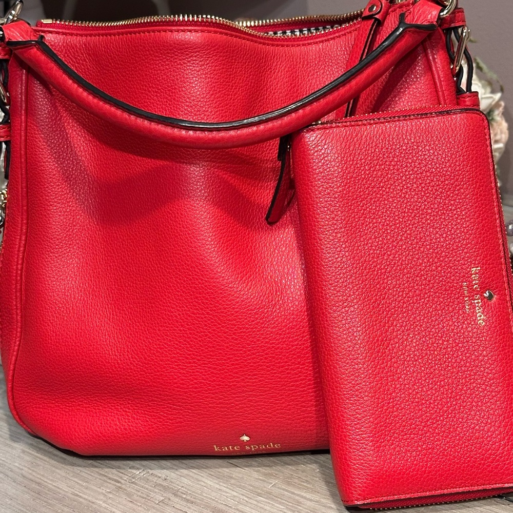 Kate Spade Cherry Red Leather Bundle - Shoulder Bag & Wallet COBBLE HILL ELLA - Picture 2 of 13